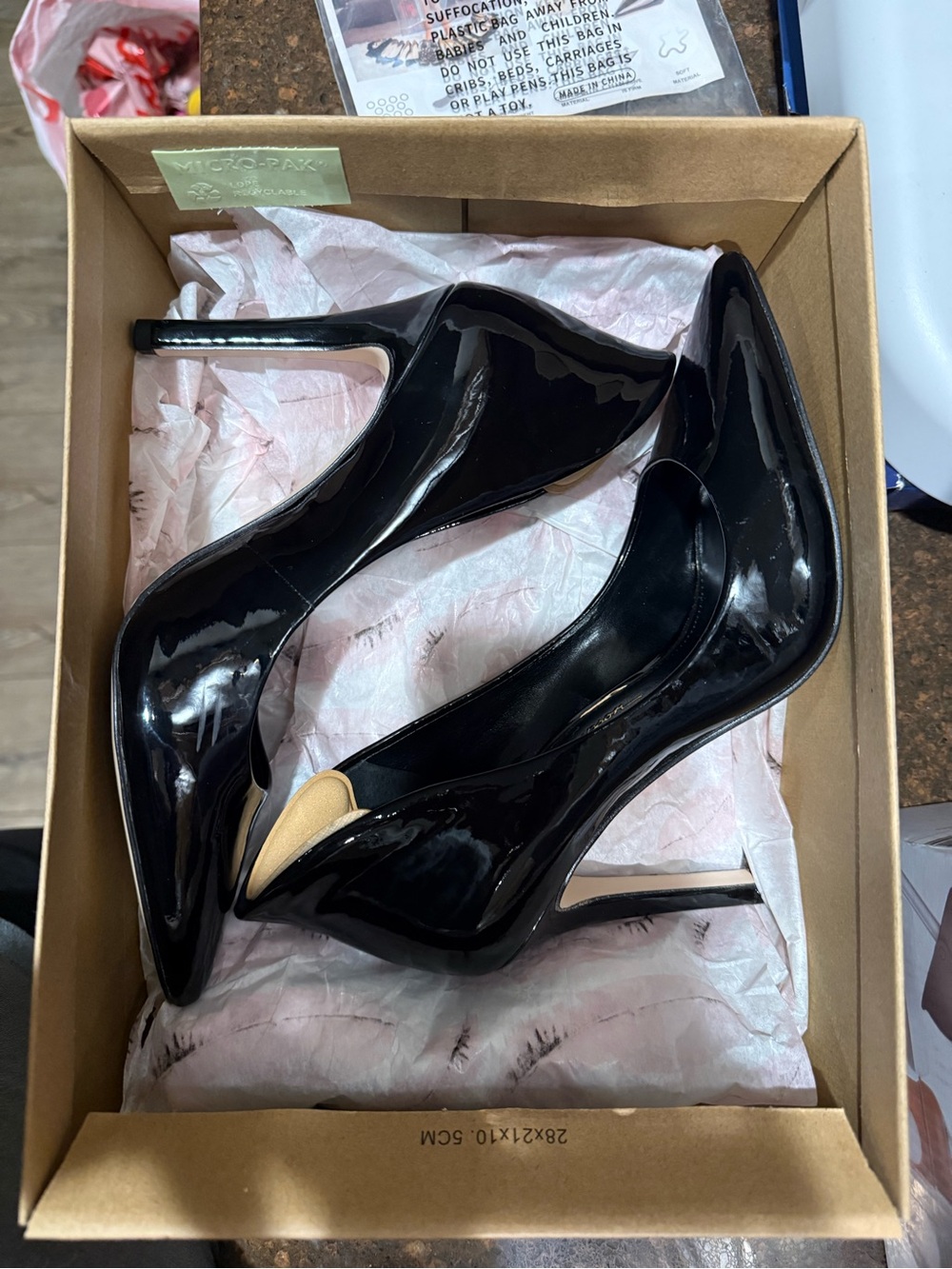 Jessica Simpson Black Pumps Pointed Toe SZ 6.5